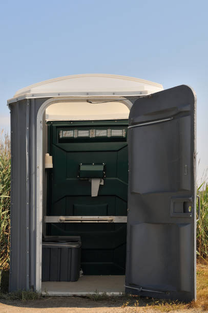 Best Portable restroom trailer rental  in Harbor Beach, MI