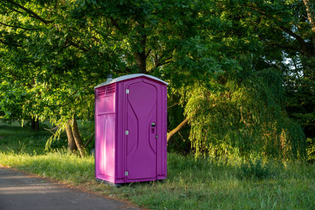 Porta potty delivery and setup in Harbor Beach, MI